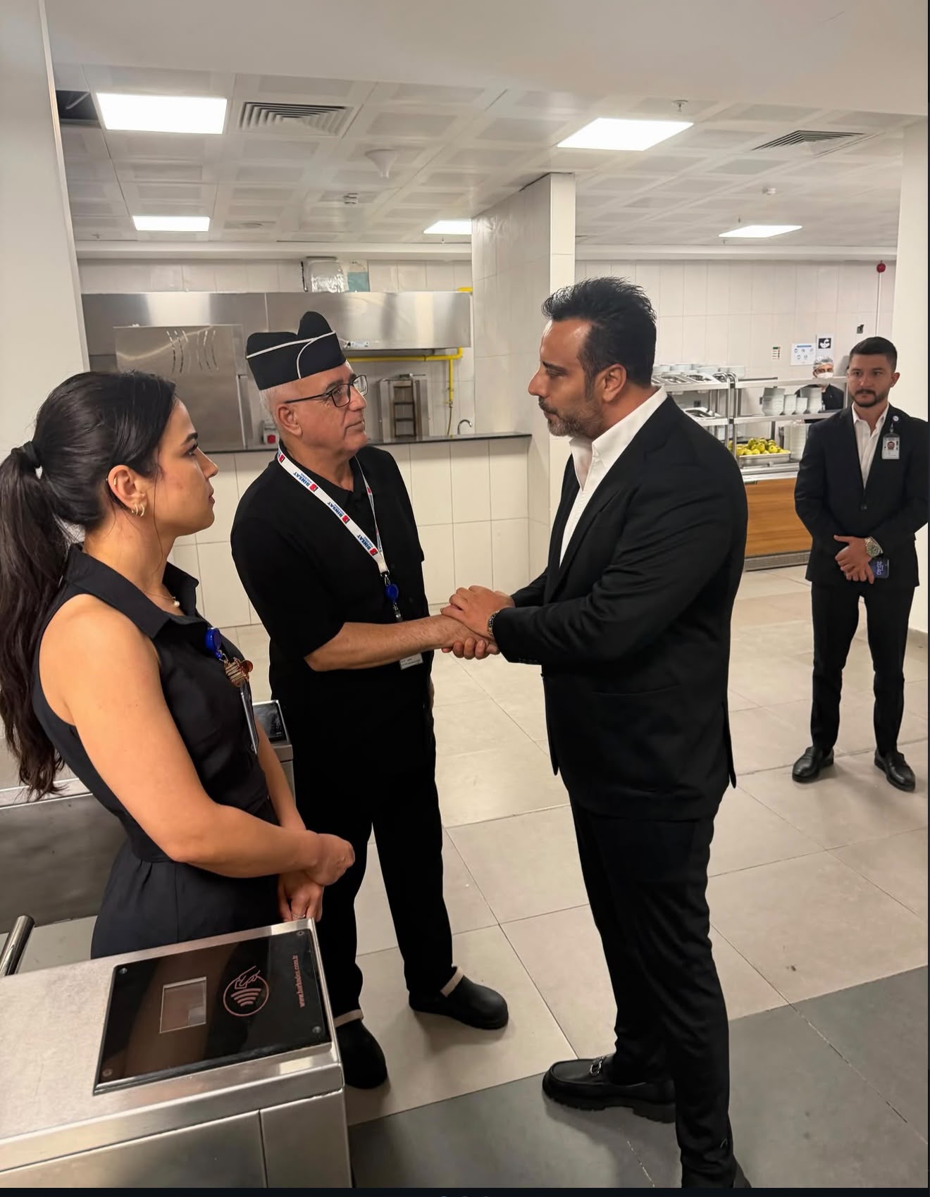 Arafat Bingöl :  Yat�r�mlar� Ve Vizyonu �le Türkiye�ye De�er Kat�yor